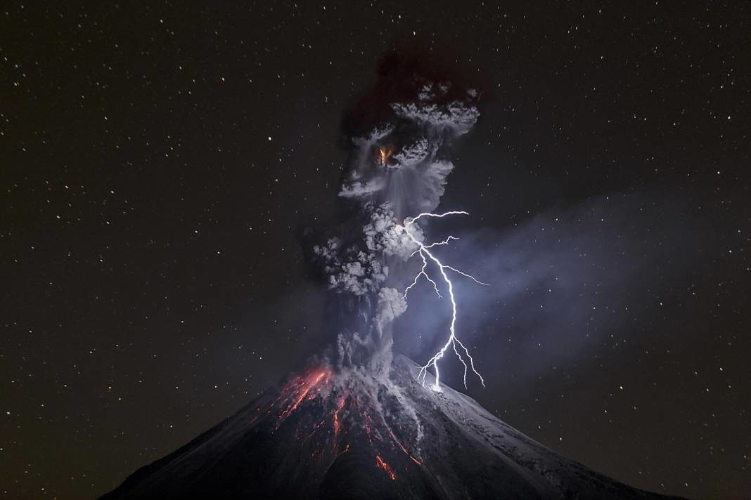 foto volcán de Colima