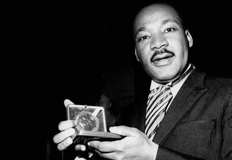 Martin Luther King recibe el Premio Nobel de la Paz 